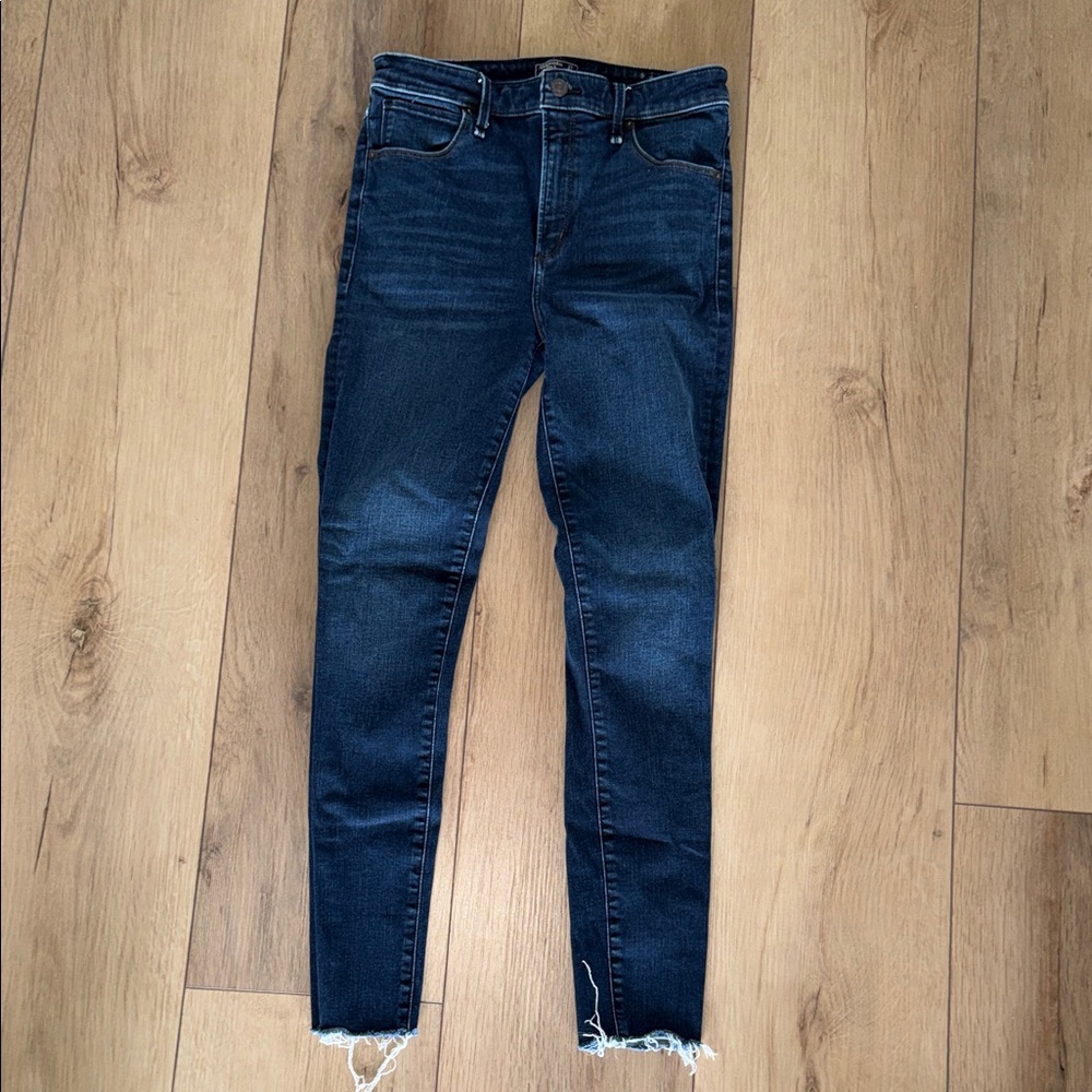 Abercrombie & Fitch Women's Skinny Jeans in Dark Indigo